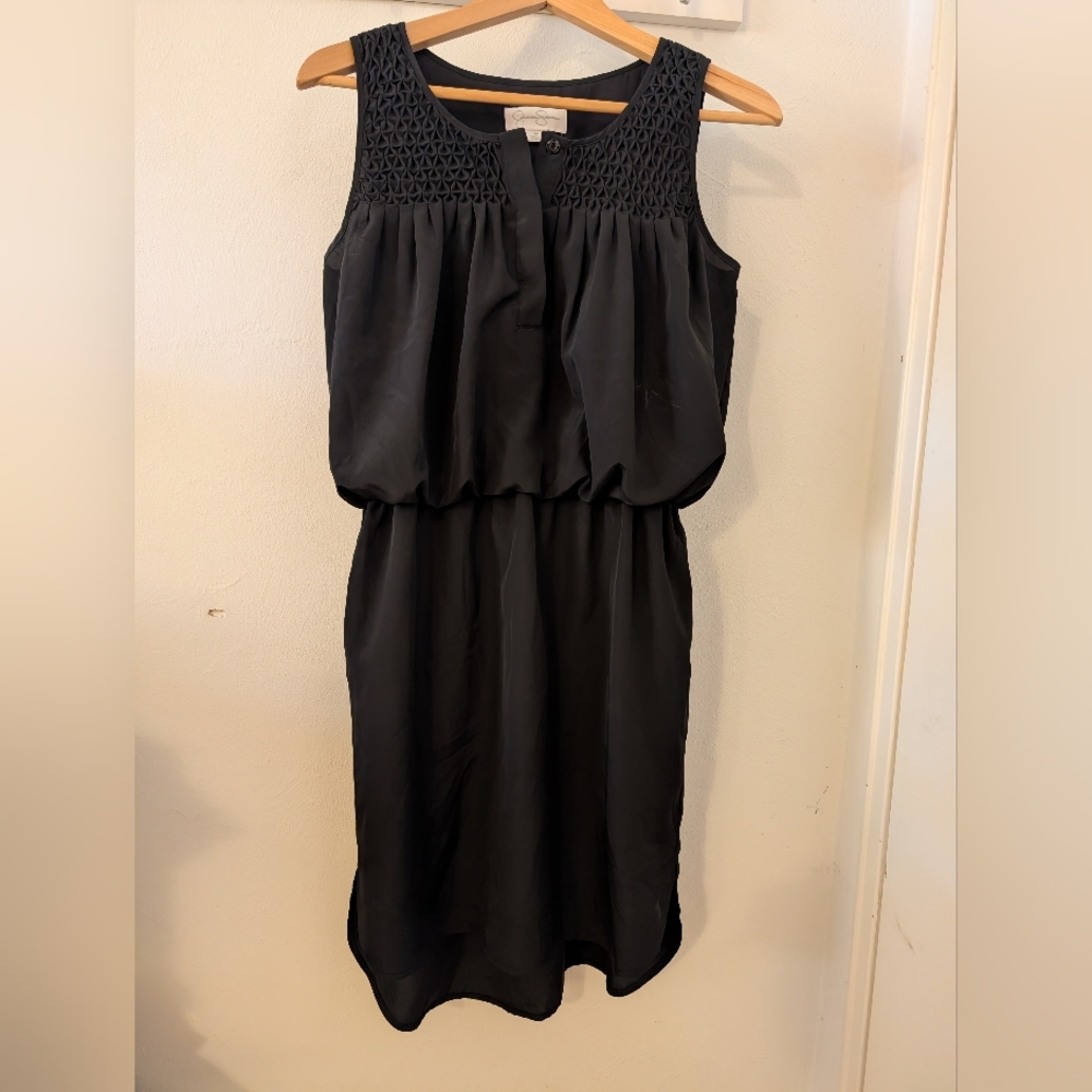 Jessica Simpson Black Sleeveless Midi Dress